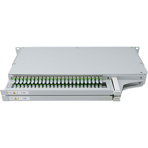 ConnectCom Patchpanel 1HE re Fanout 24x E2000/APC Kuppl. 952173